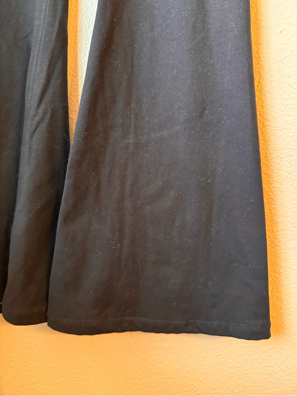 Mono B Black High-Waist Flare Yoga Pants Small - Picture 3 of 5
